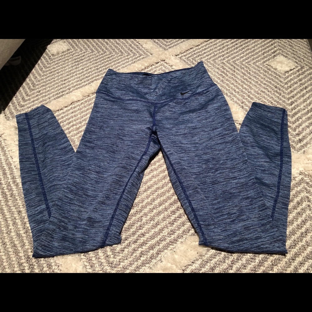 Nike leggings